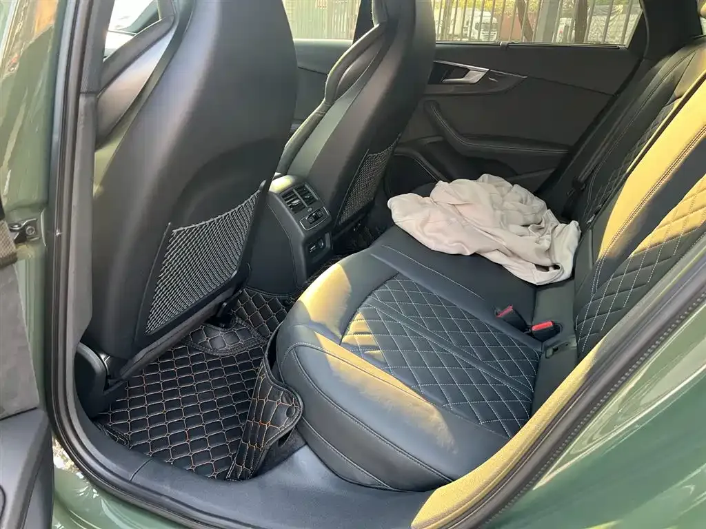 Audi S4 2024 из CN, фото 4