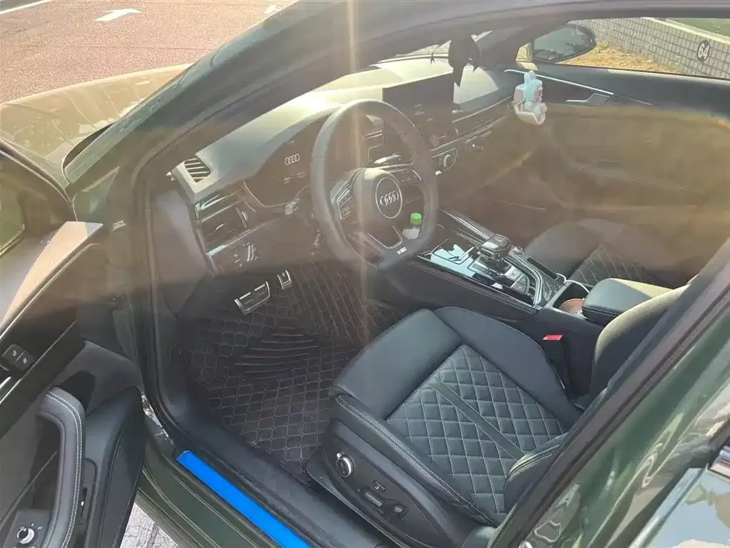 Audi S4 2024 из CN, фото 3