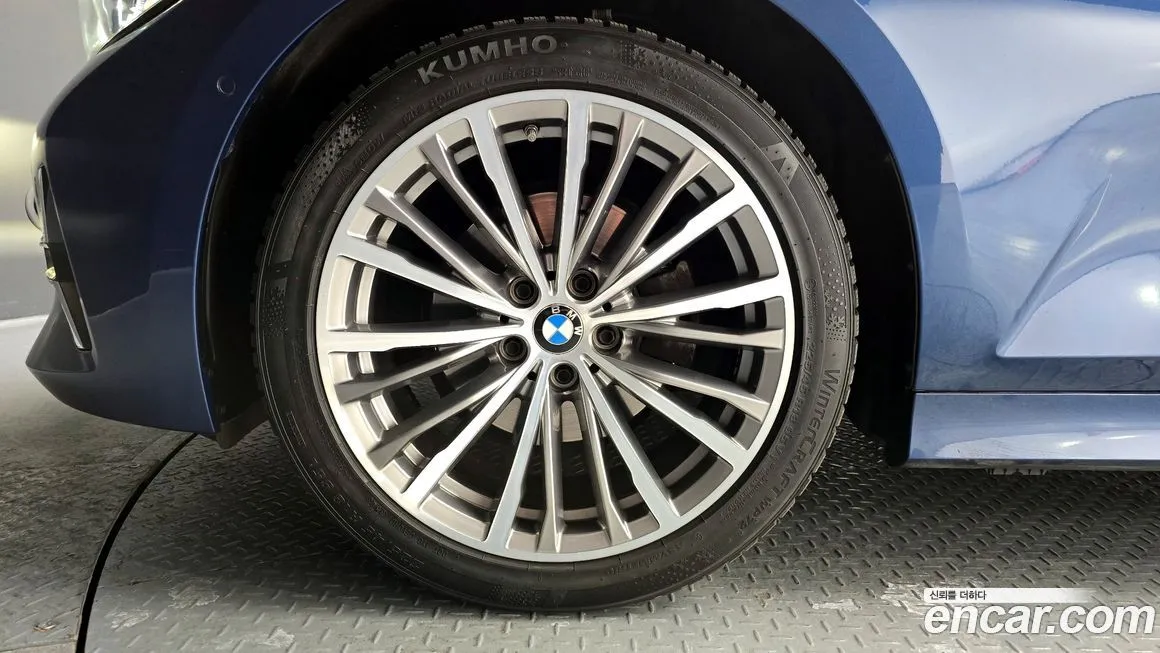 BMW 3-Series 2022 из KR, фото 7