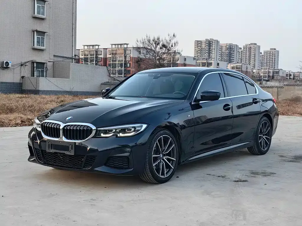 BMW 3 Series 2022 из CN, фото 1