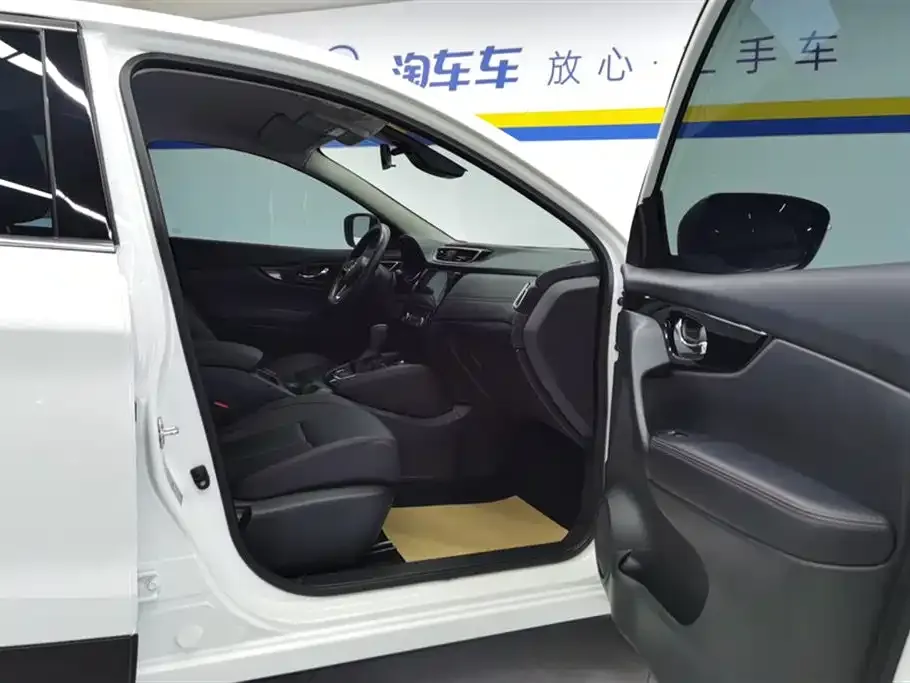 Nissan Qashqai — фото 10