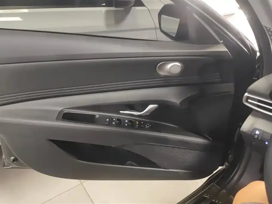 Hyundai Elantra 2024 из CN, фото 7