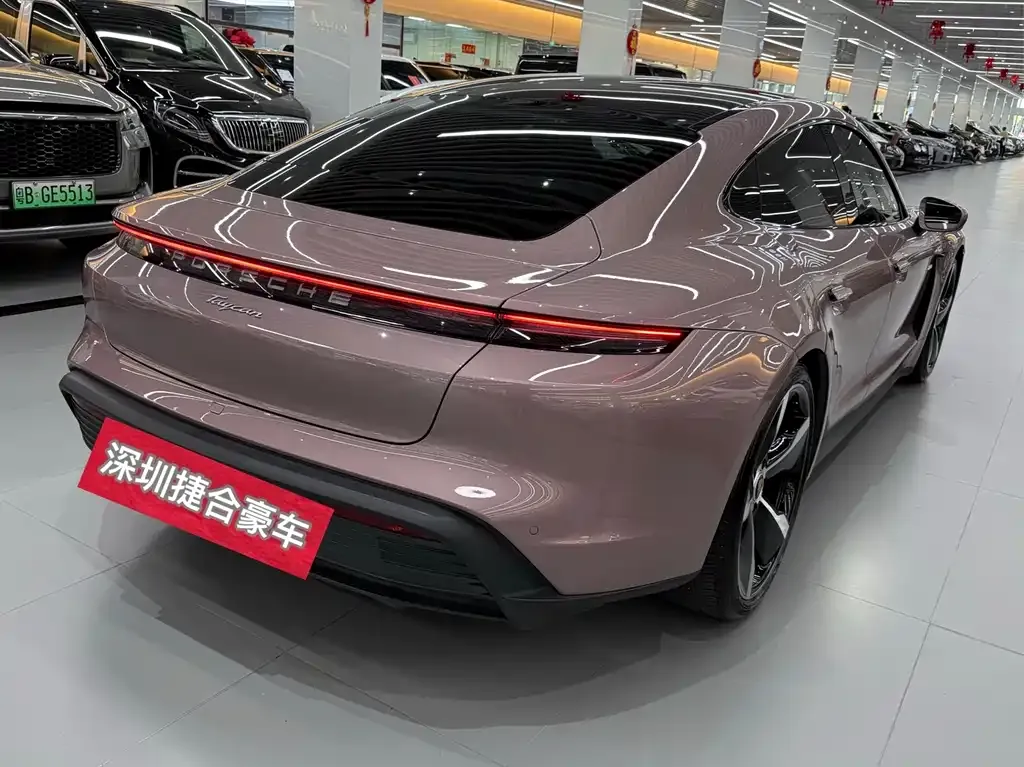 Porsche Taycan 2021 из CN, фото 8