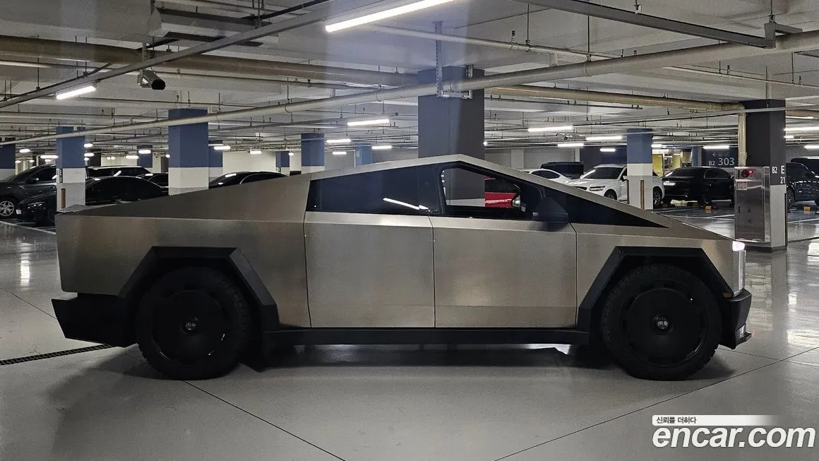Tesla Cybertruck 2025 из KR, фото 2