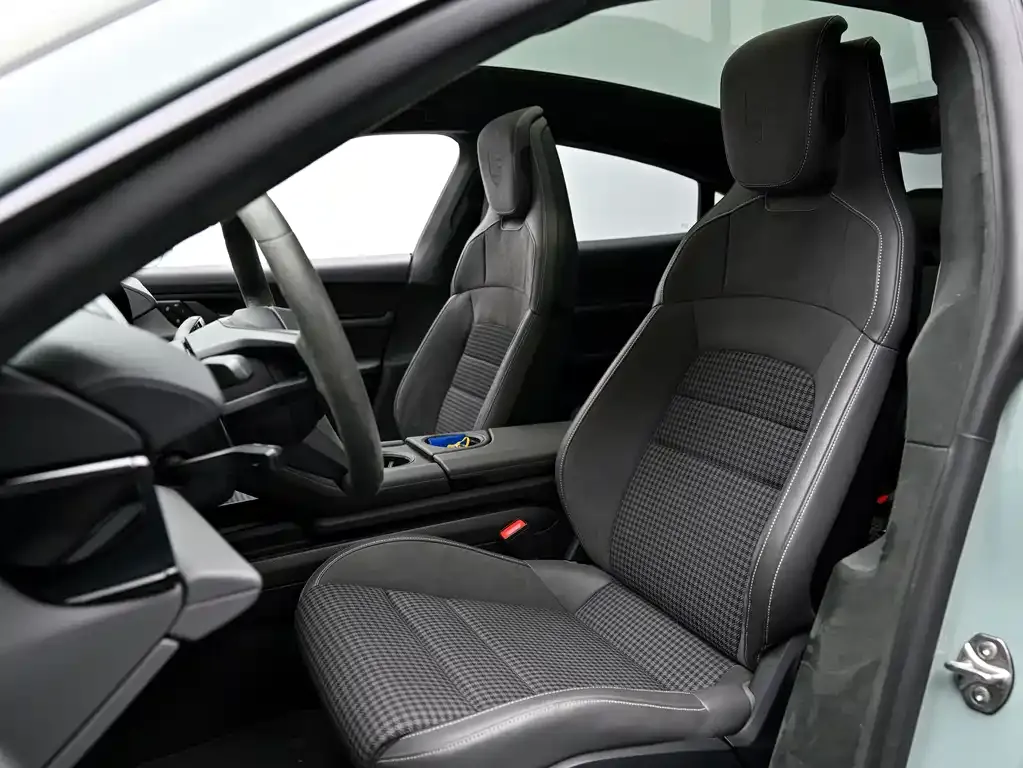 Porsche Taycan 2024 из CN, фото 3
