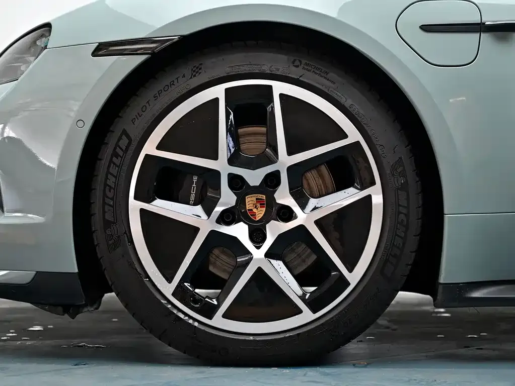 Porsche Taycan 2024 из CN, фото 6