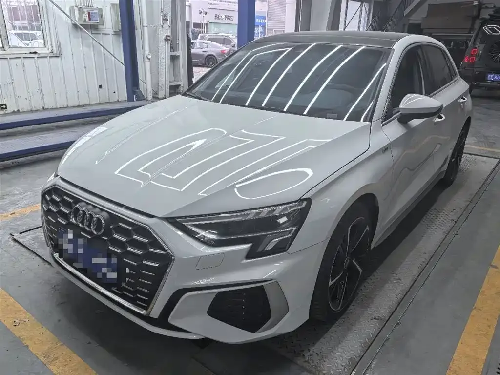 Audi A3 2024 из CN, фото 1