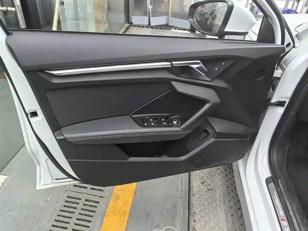 Audi A3 2024 из CN, фото 3