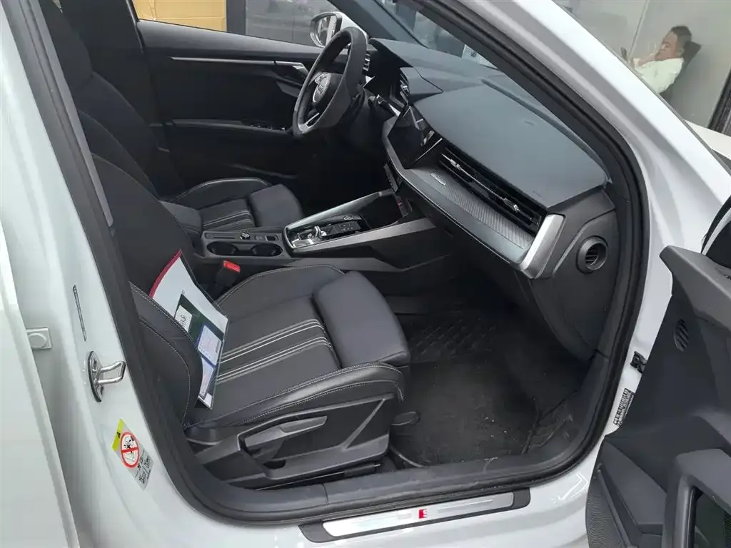 Audi A3 2024 из CN, фото 10