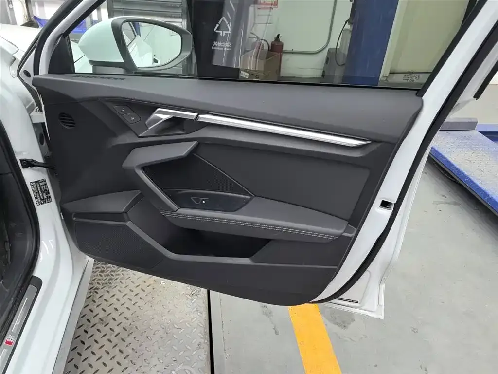 Audi A3 2024 из CN, фото 4