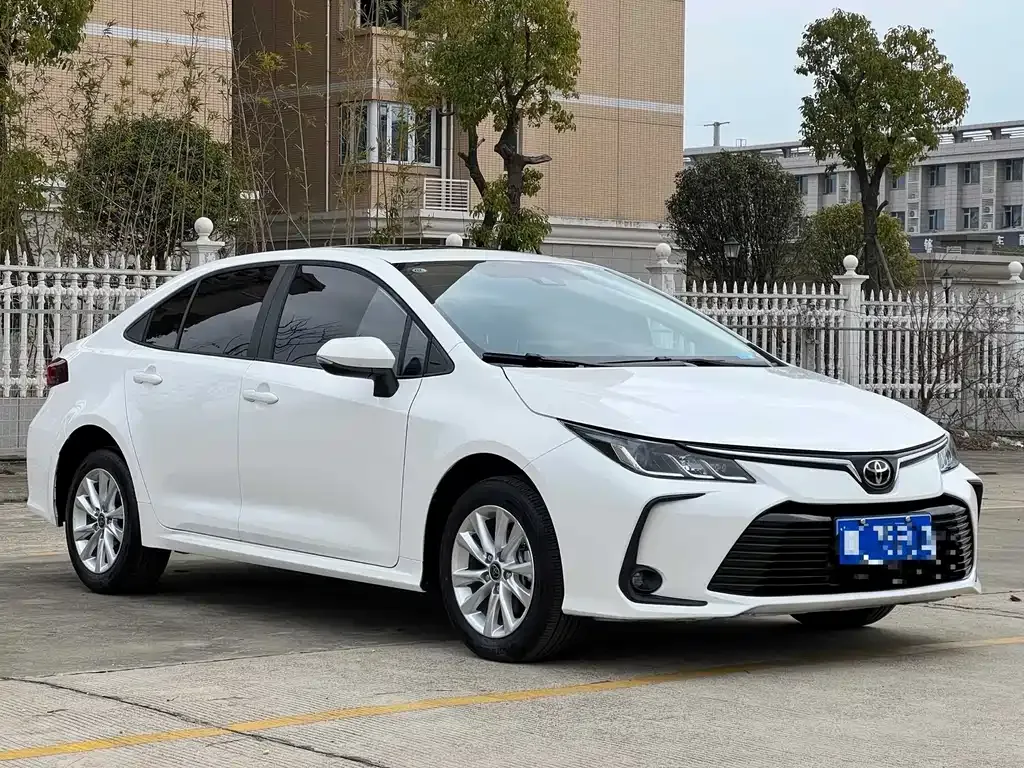 Toyota Corolla 2024 из CN, фото 10
