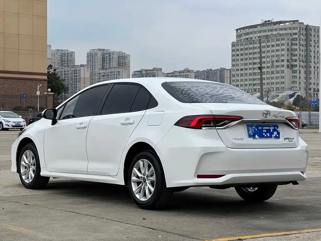 Toyota Corolla 2024 из CN, фото 3