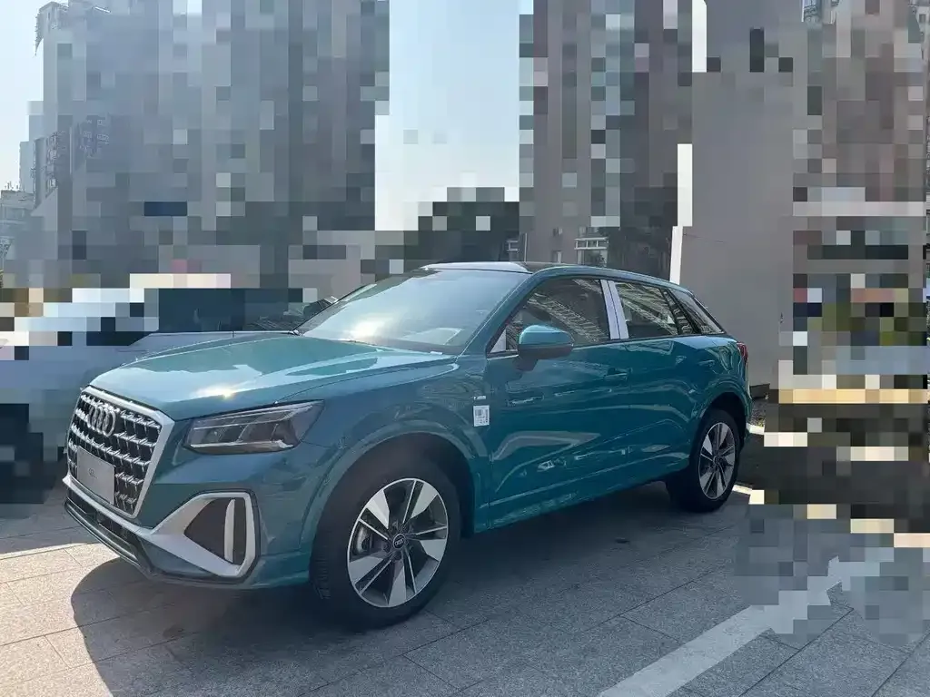 Audi Q2L 2025 из CN, фото 8
