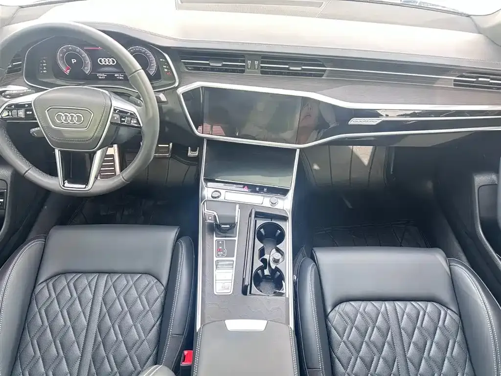 Audi A6L 2025 из CN, фото 10