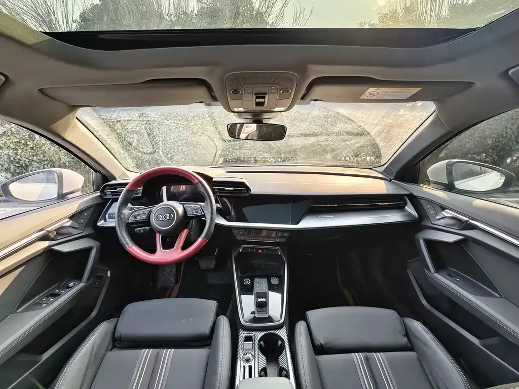 Audi A3 2024 из CN, фото 6