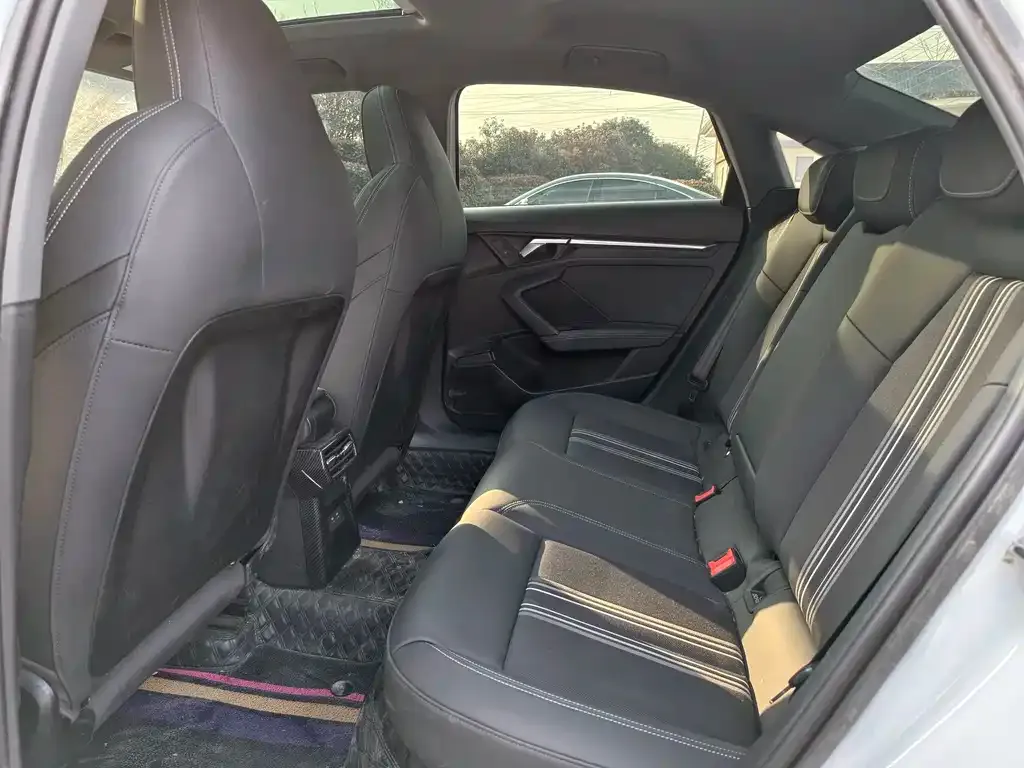 Audi A3 2024 из CN, фото 3