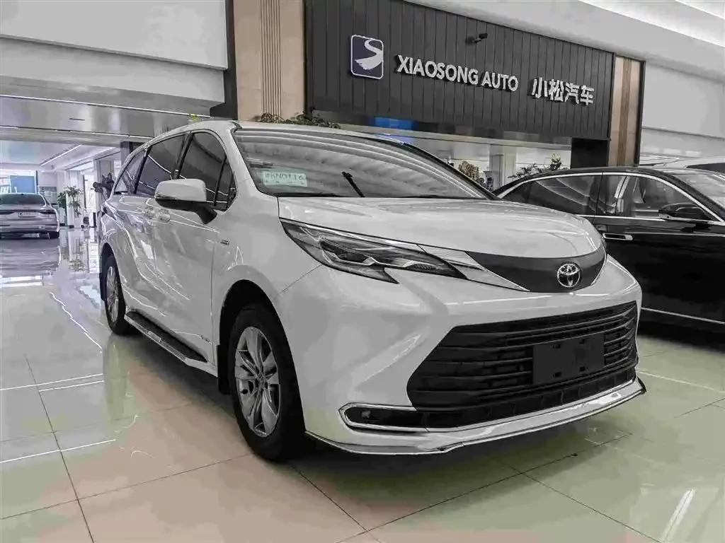 Toyota Sienna 2025 из CN, фото 6