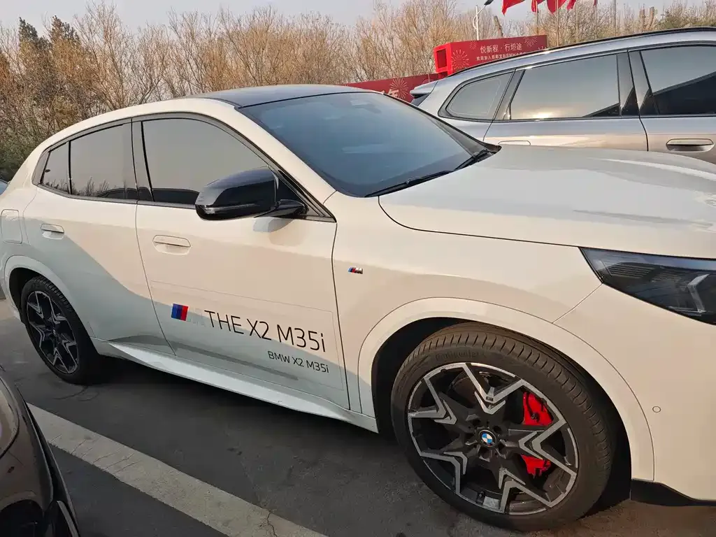 BMW X2 M35i 2024 из CN, фото 9