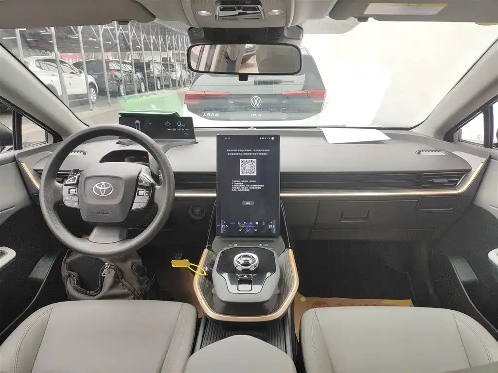 Toyota bZ3 2025 из CN, фото 6