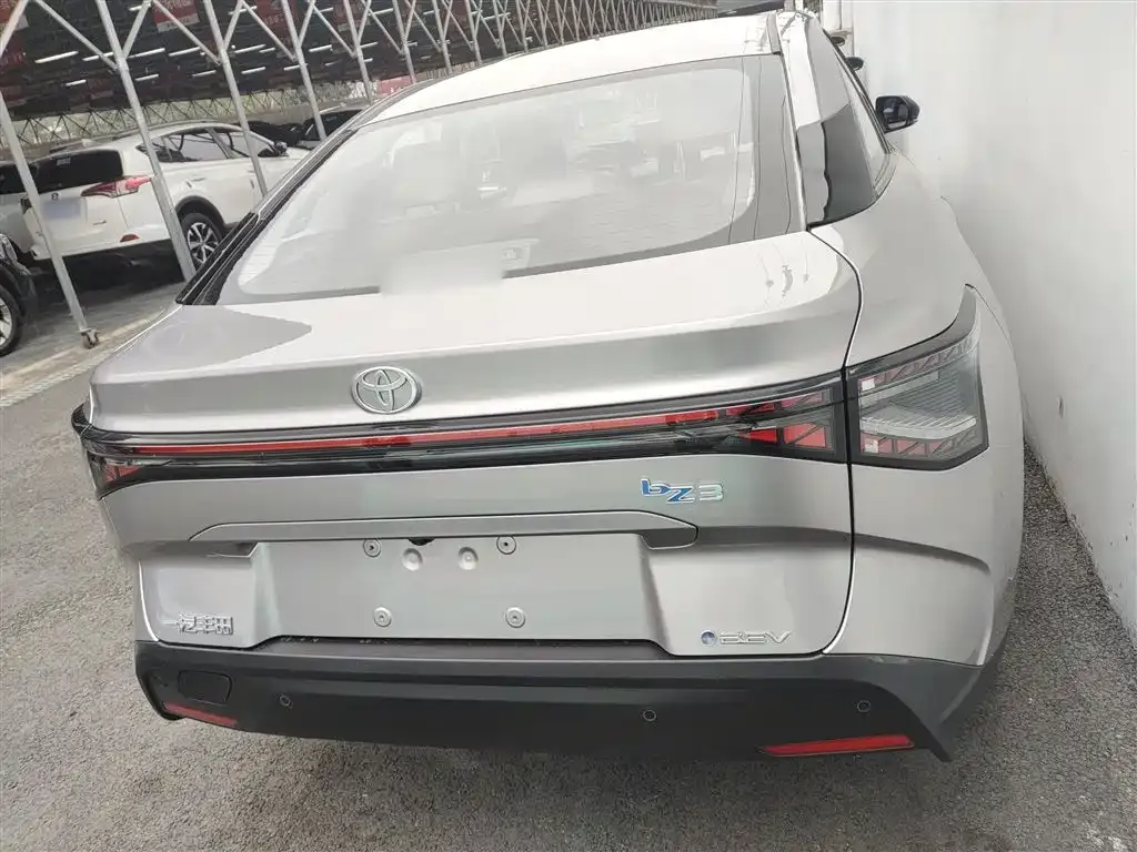 Toyota bZ3 2025 из CN, фото 8