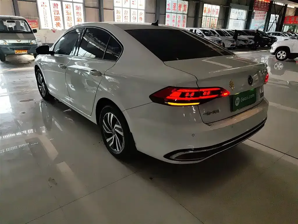 Volkswagen Bora 2023 из CN, фото 10