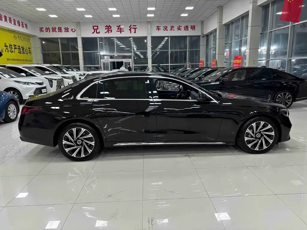 Mercedes-Benz E-Class 2024 из CN, фото 4