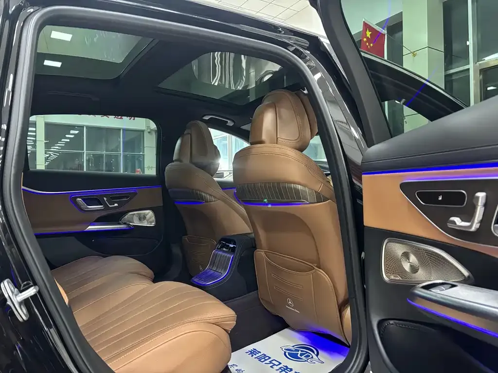 Mercedes-Benz E-Class 2024 из CN, фото 5