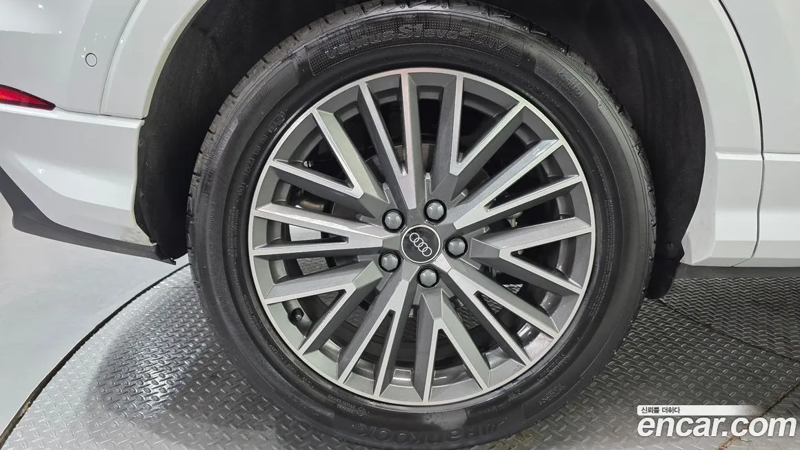 Audi Q3 2025 из KR, фото 7