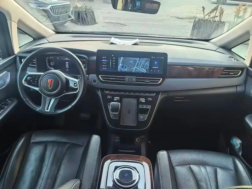 Hongqi HQ9 2023 из CN, фото 3