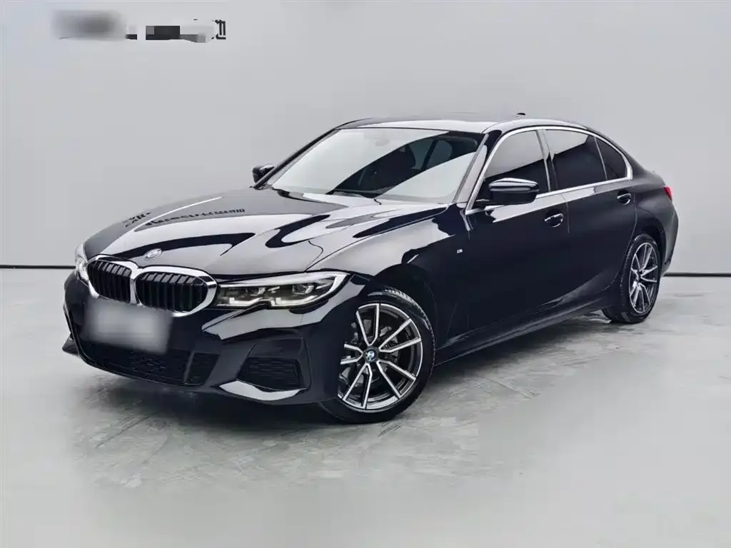 BMW 3 Series 2022 из CN, фото 1