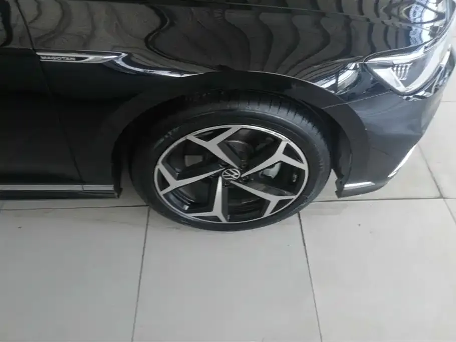 Volkswagen Magotan 2024 из CN, фото 4