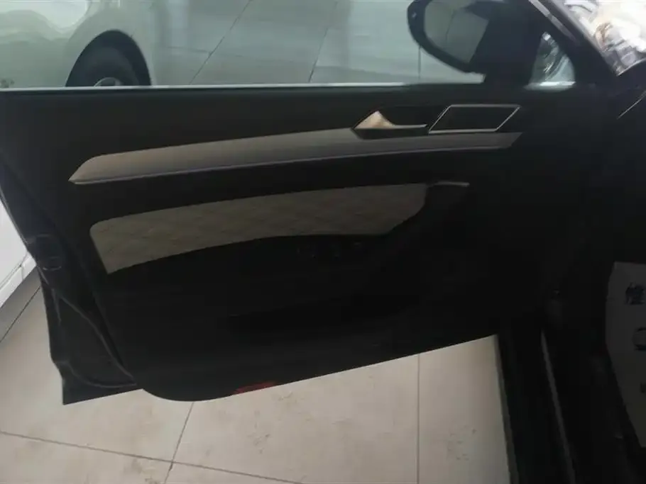 Volkswagen Magotan 2024 из CN, фото 2