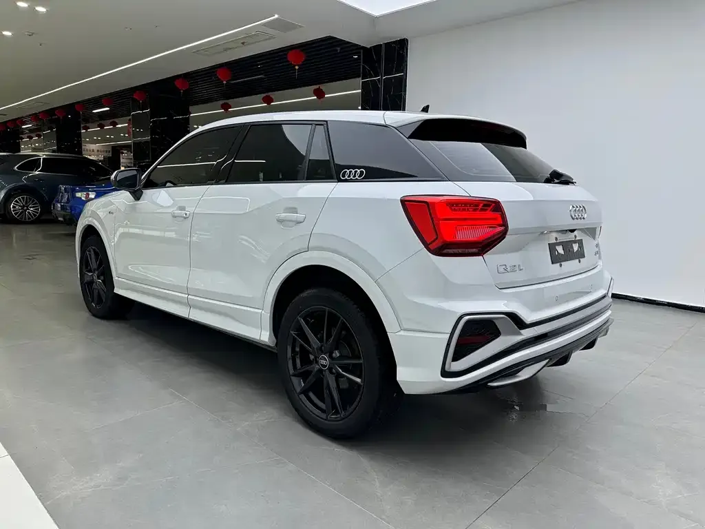 Audi Q2L 2022 из CN, фото 2
