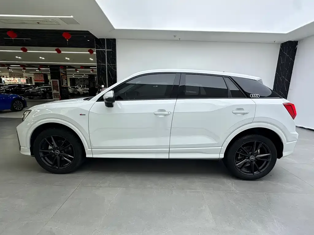 Audi Q2L 2022 из CN, фото 7
