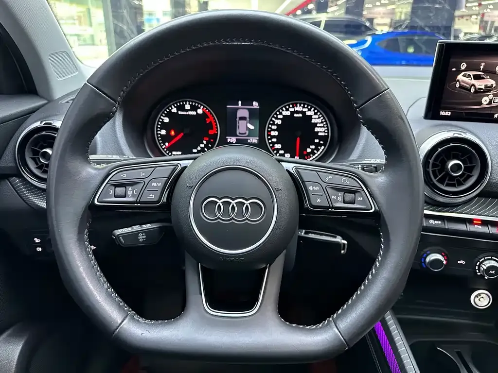 Audi Q2L 2022 из CN, фото 8