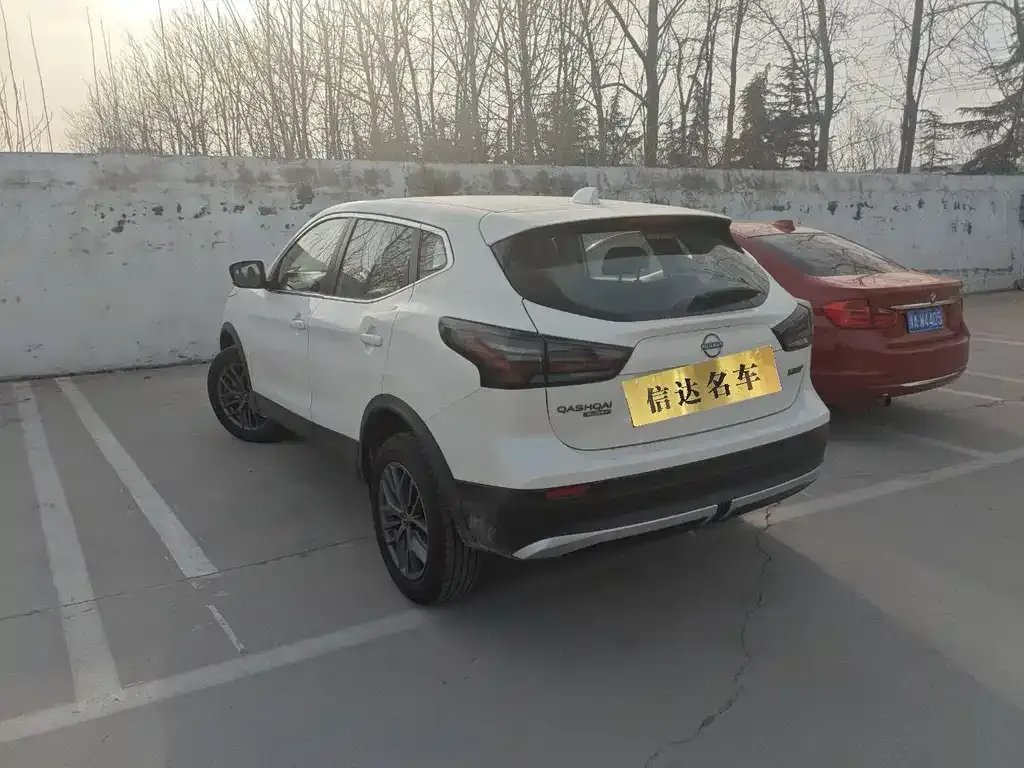 Nissan Qashqai — фото 4