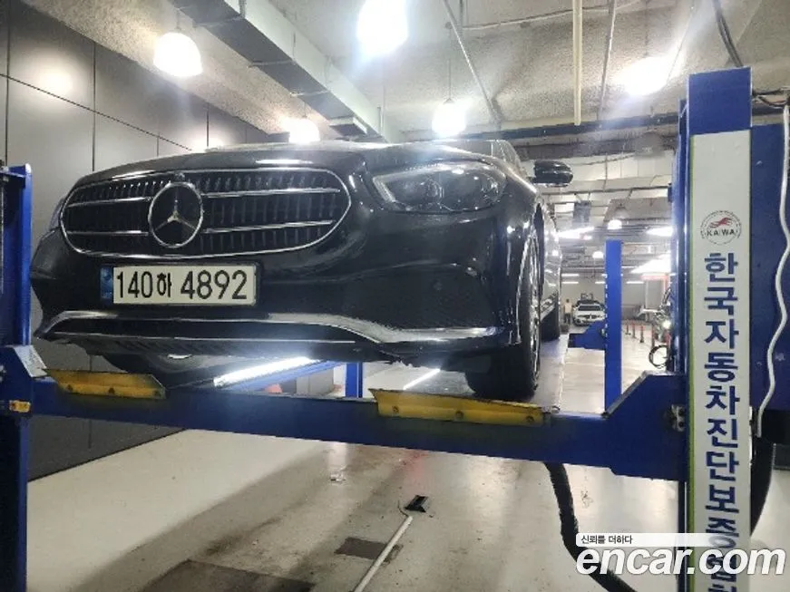 Mercedes-Benz E-Class 2022 из KR, фото 2