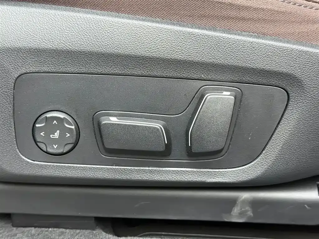 BMW X3 — фото 10