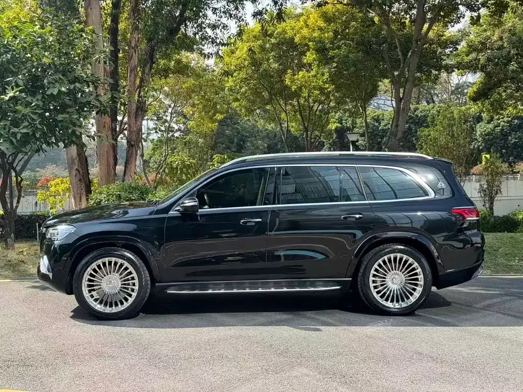 Mercedes-Benz GLS — фото 8