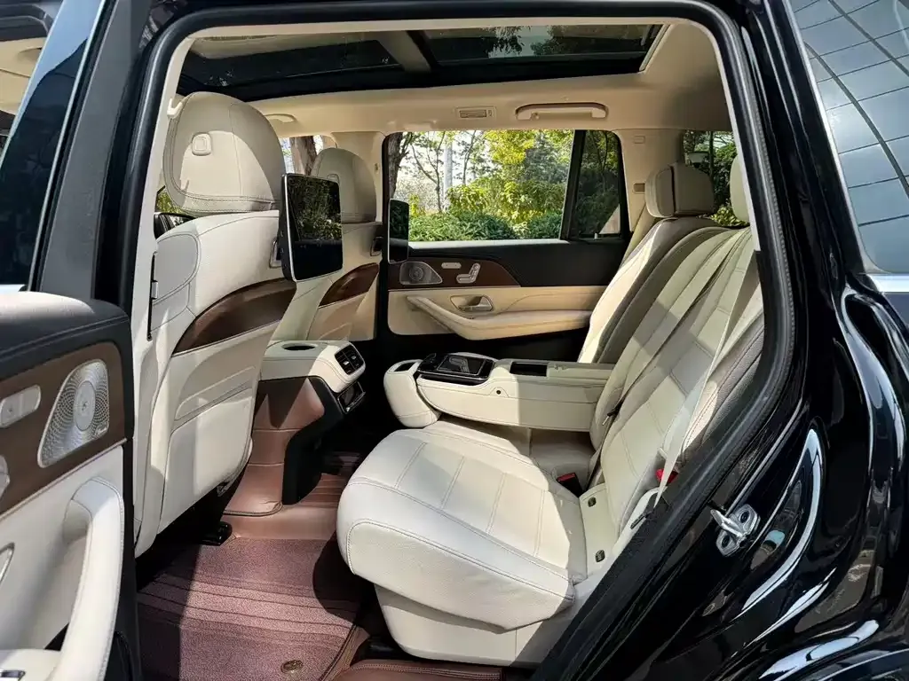 Mercedes-Benz GLS — фото 9