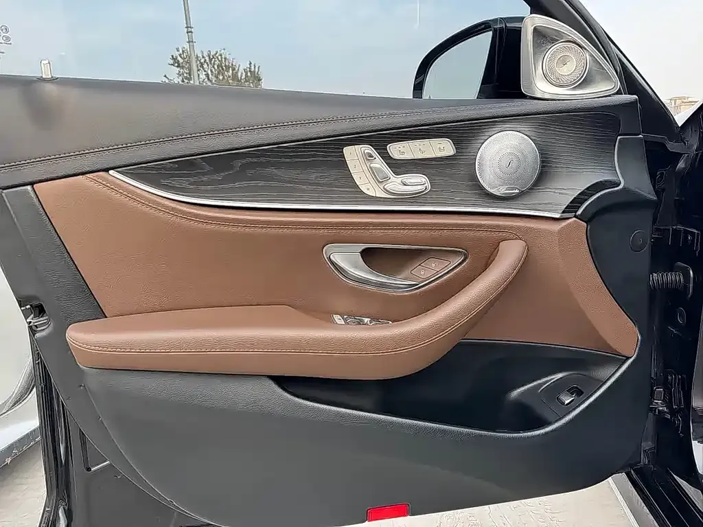 Mercedes-Benz E-Class 2021 из CN, фото 8