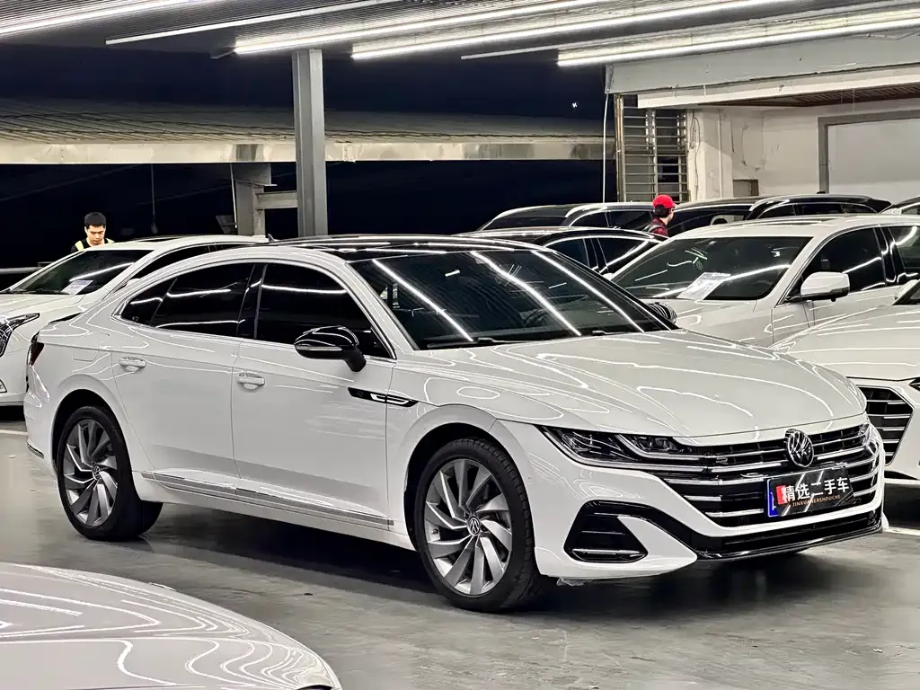 Volkswagen CC 2023 из CN, фото 4