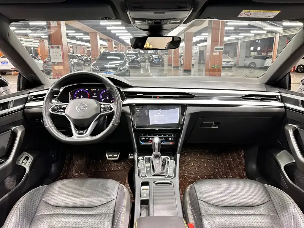 Volkswagen CC 2023 из CN, фото 10