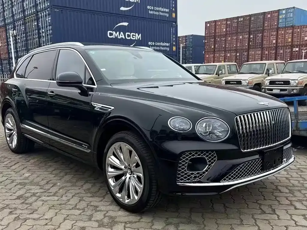 Bentley Bentayga 2024 из CN, фото 4