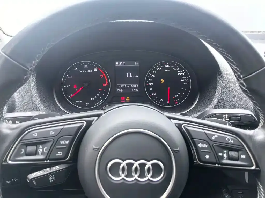 Audi Q2L 2023 из CN, фото 10