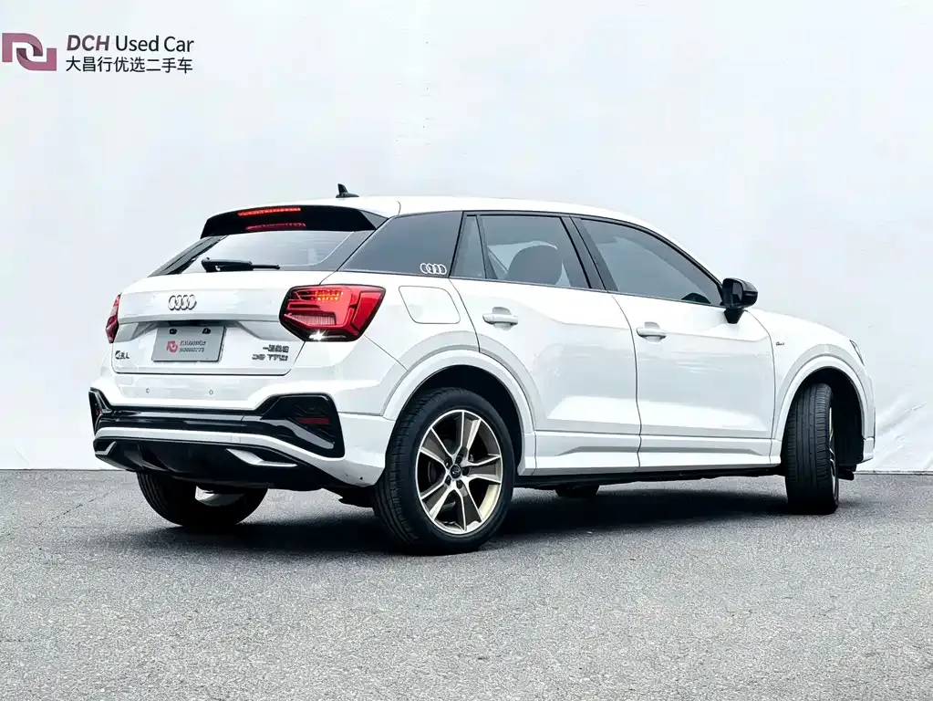 Audi Q2L 2023 из CN, фото 6