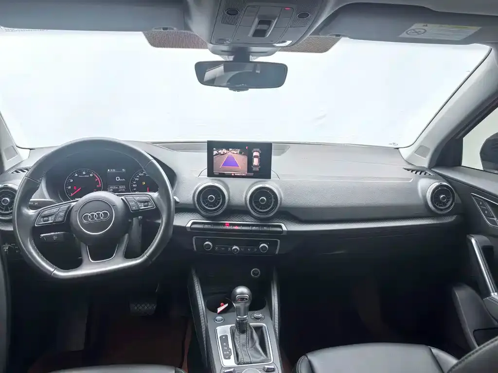 Audi Q2L 2023 из CN, фото 4