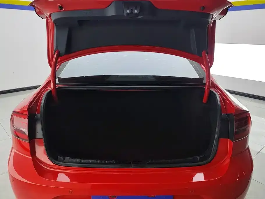 Volkswagen Lamando 2021 из CN, фото 2