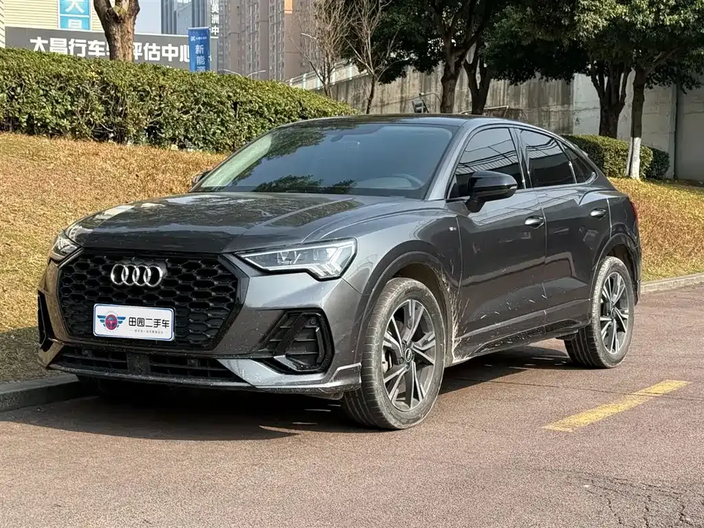 Audi Q3 Sportback 2022 из CN, фото 1