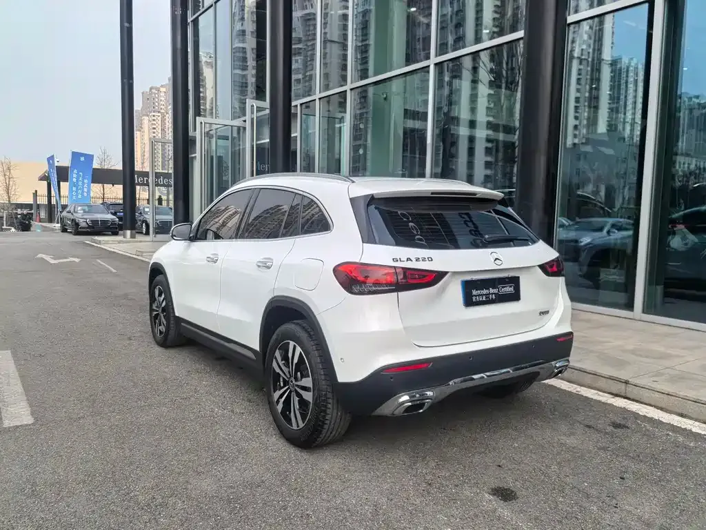 Mercedes-Benz GLA 2023 из CN, фото 2